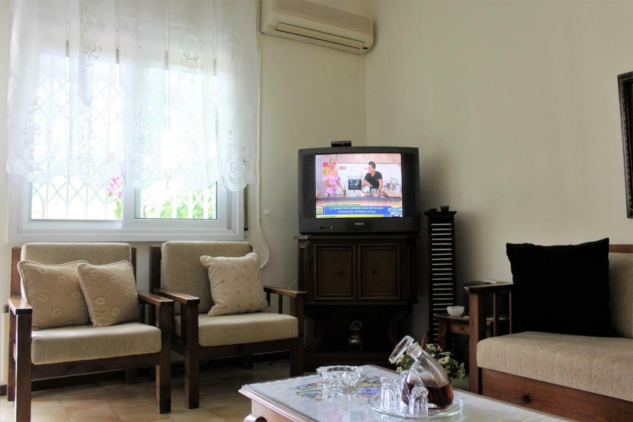 Traditional House Apartment *